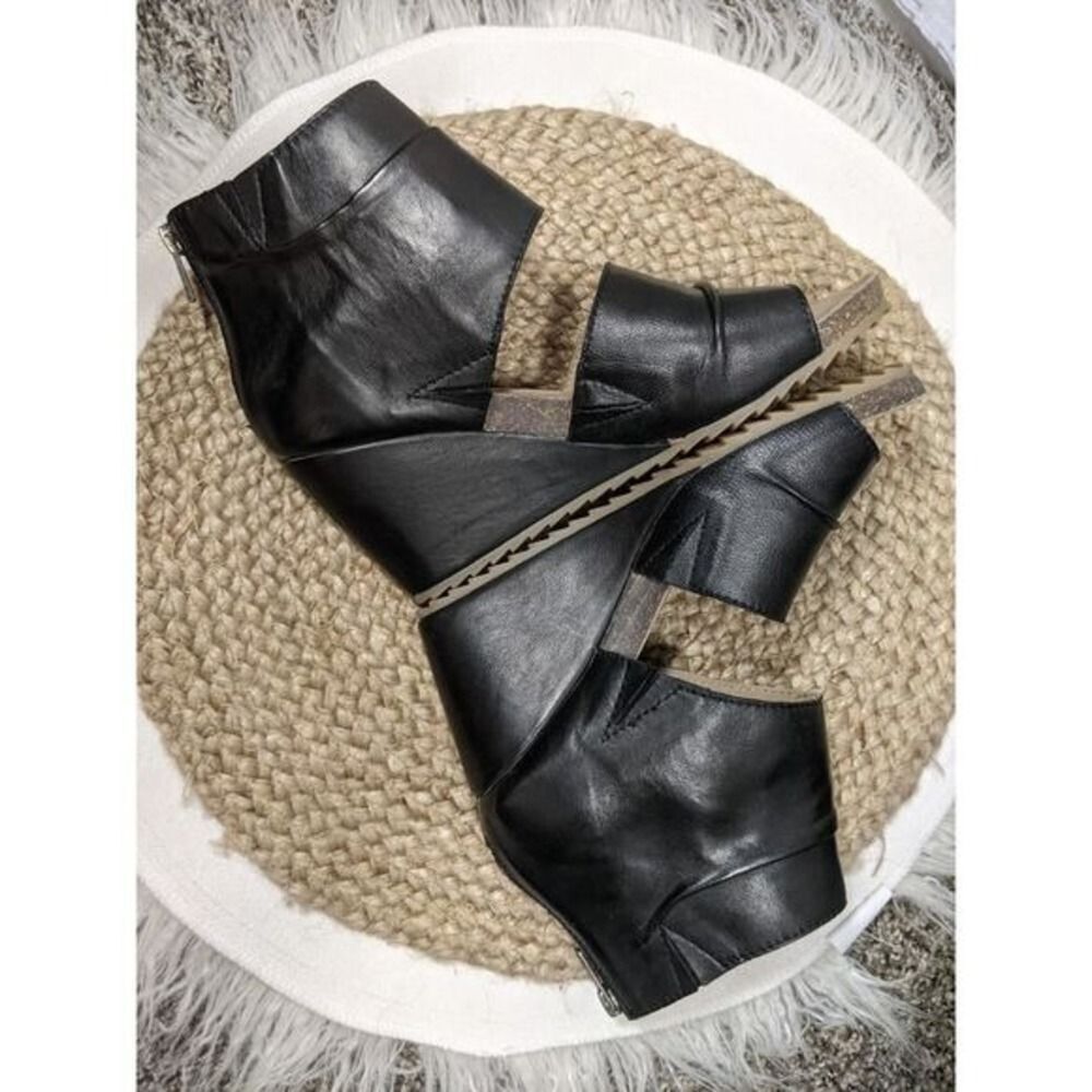 leather Diba True Next N Line 3" Wedge Sandals W/ 8.5 Black Cutout LN/NWB - Picture 4 of 13
